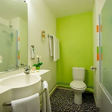 Ibis Styles Gare Saint-jean Hotel 3*