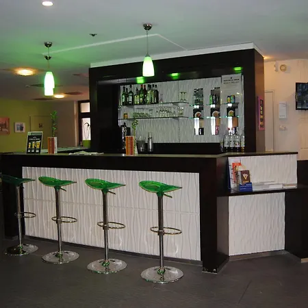 Hotel Ibis Styles Gare Saint-jean Burdeos