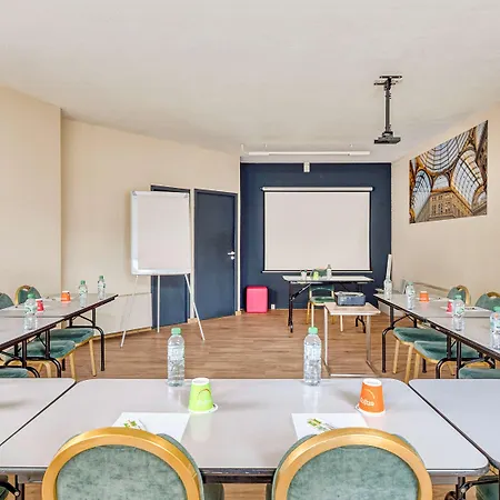 מלון Ibis Styles Gare Saint-jean 3*