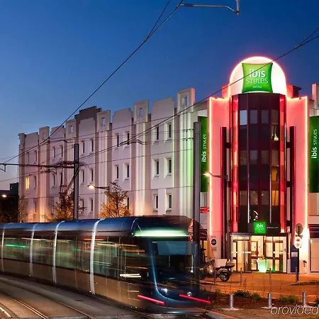 Ibis Styles Gare Saint-jean Hotel 3*